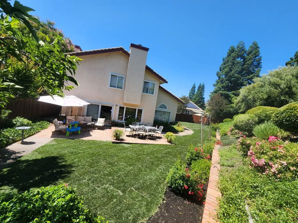 Expert garden landscaping in Antioch, CA by Tino´s Landscape & Garden