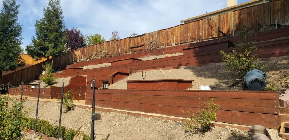 Custom lawn mowing service with custom design across Antioch, CA - Tino´s Landscape & Garden