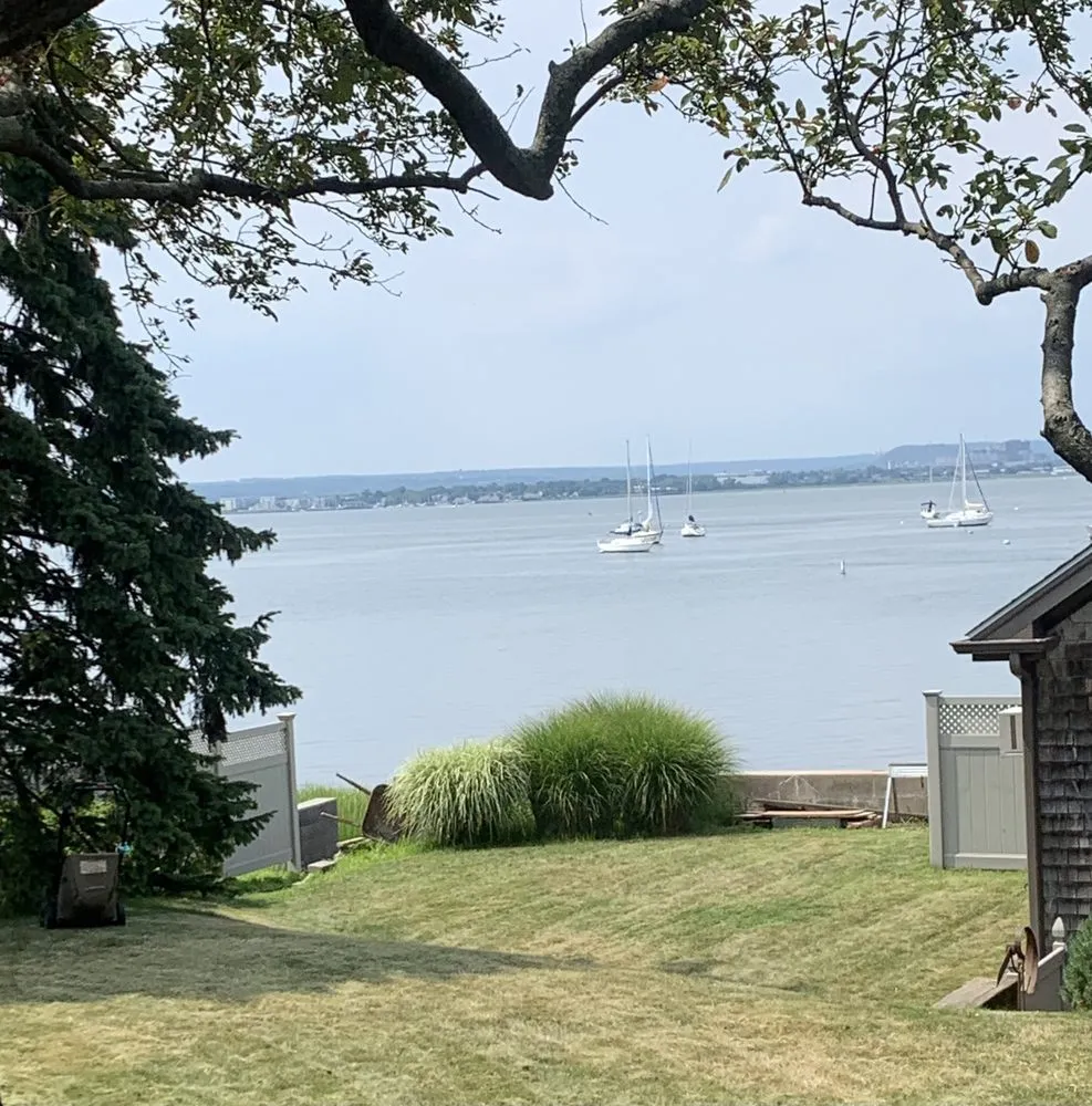 Reliable garden landscaping in East Haven, CT by Tinos Landscaping