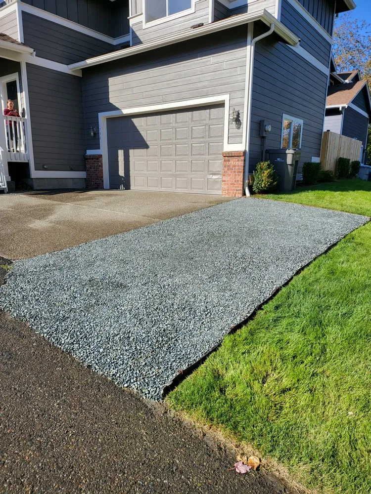 Local lawn mowing service experts serving Renton, WA - Tin's Landscaping