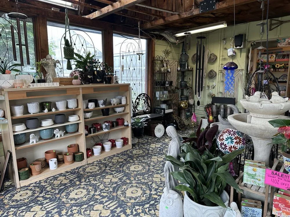 Top-rated yard cleanup service experts serving Owego, NY - Tioga Gardens