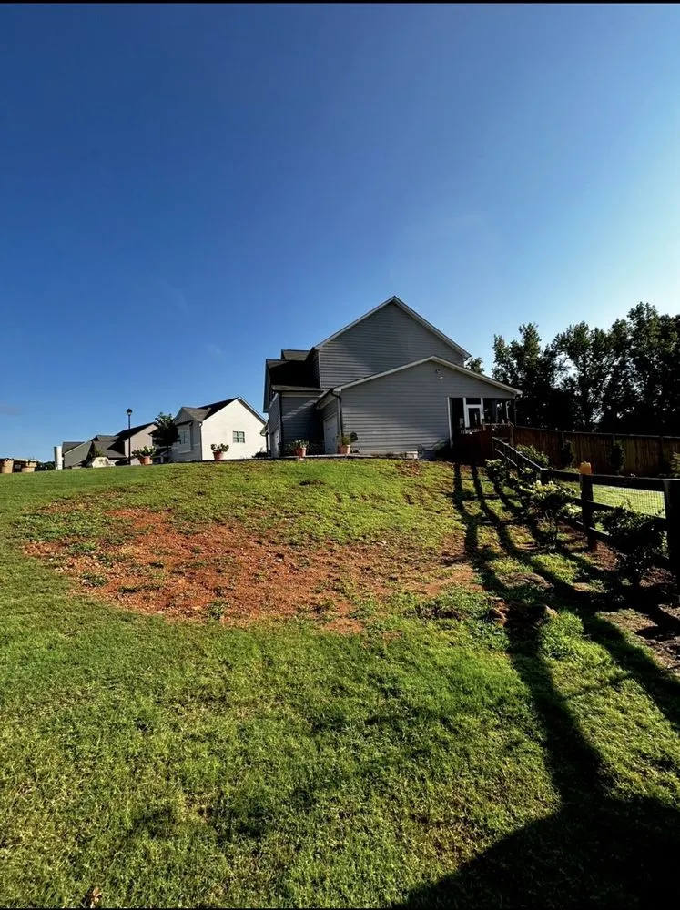 Trusted lawn care service experts serving Jefferson, GA - Tip Top Services