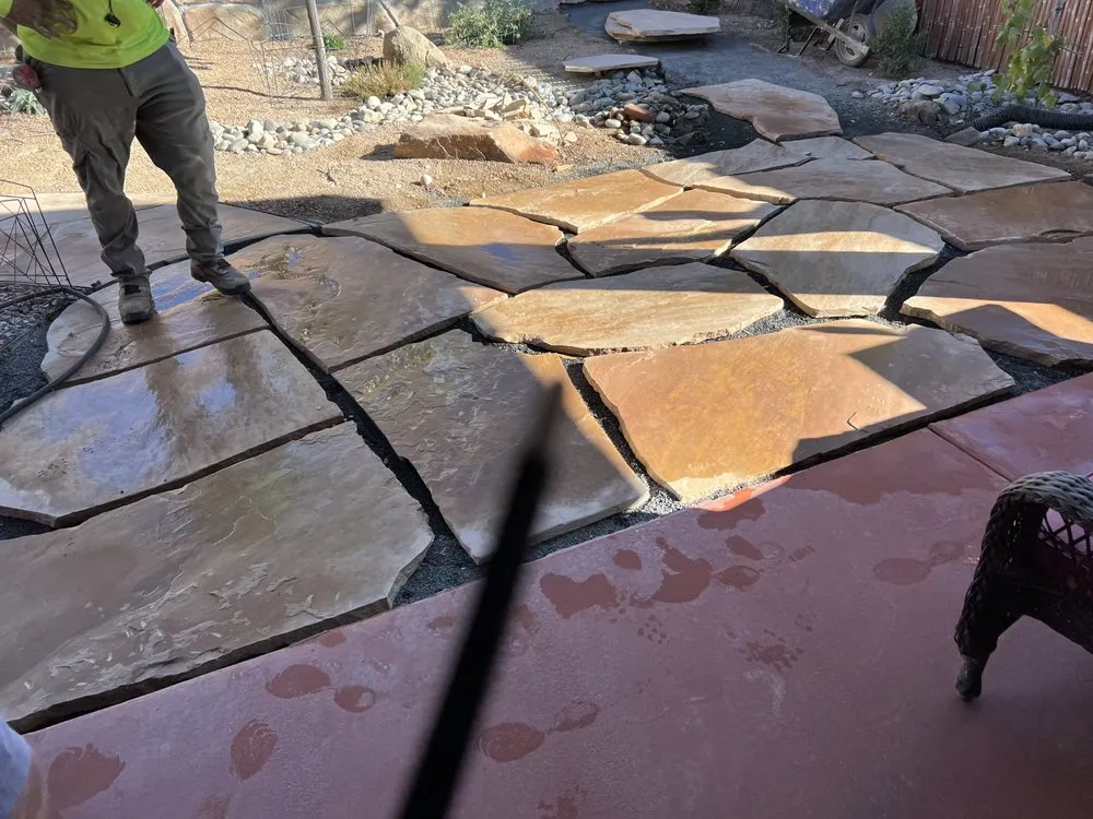 Trusted yard cleanup service for beautiful yards across Los Ranchos de Albuquerque, NM - Tip Top SF