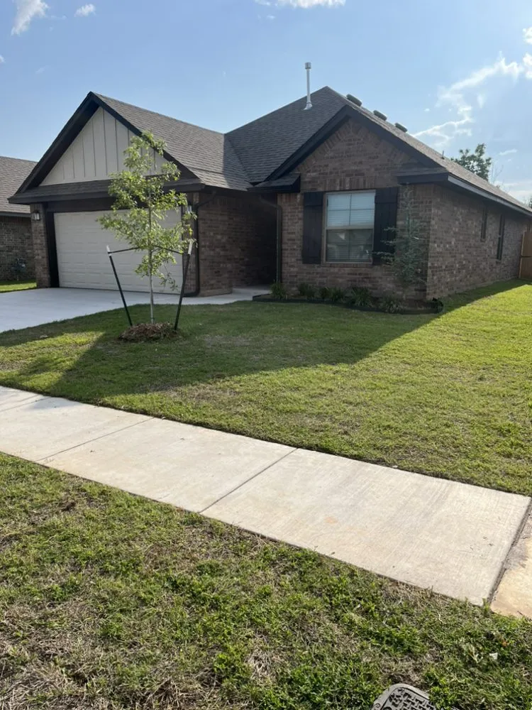 Custom yard cleanup service in Yukon, OK by Tip Top Turf