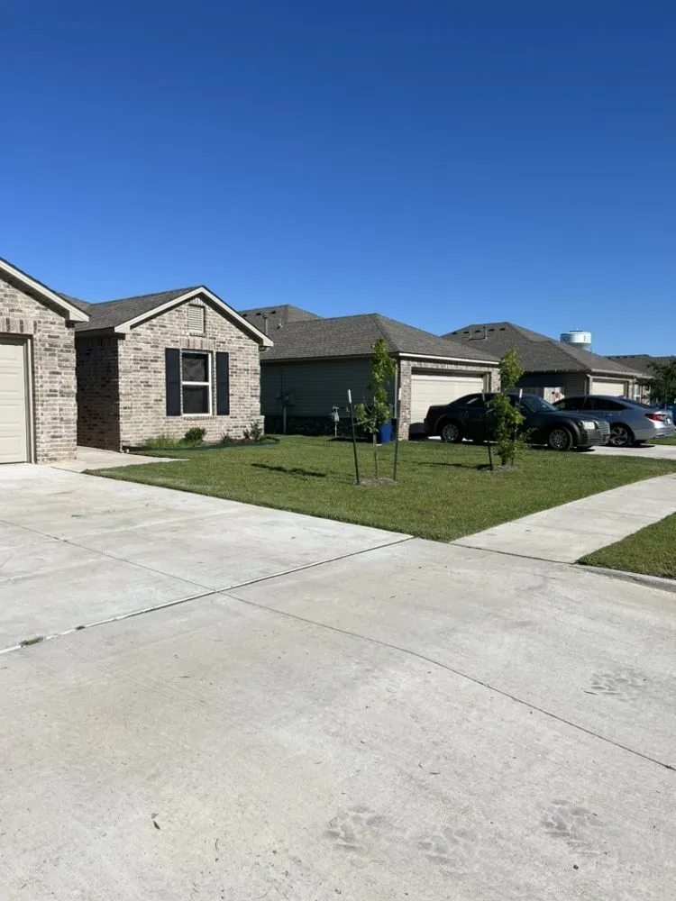 Affordable yard cleanup service experts serving Yukon, OK - Tip Top Turf