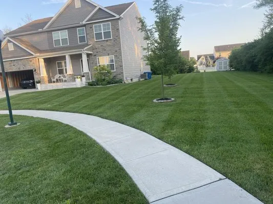 Tipp Of The Blade Lawn Care