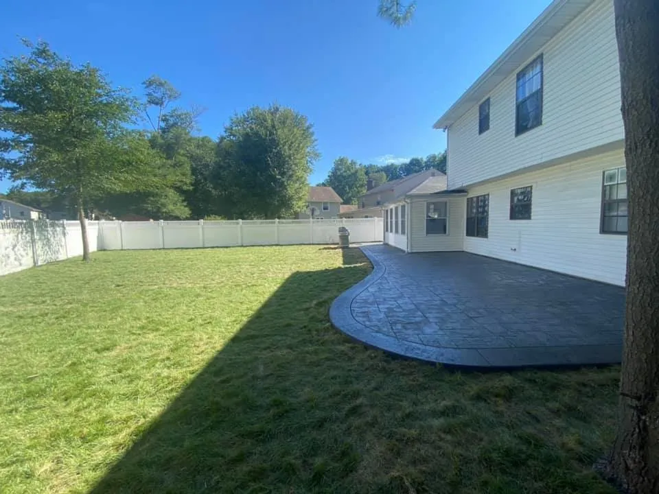 Trusted yard maintenance for homes in Vineland, NJ by Tiras Landscaping