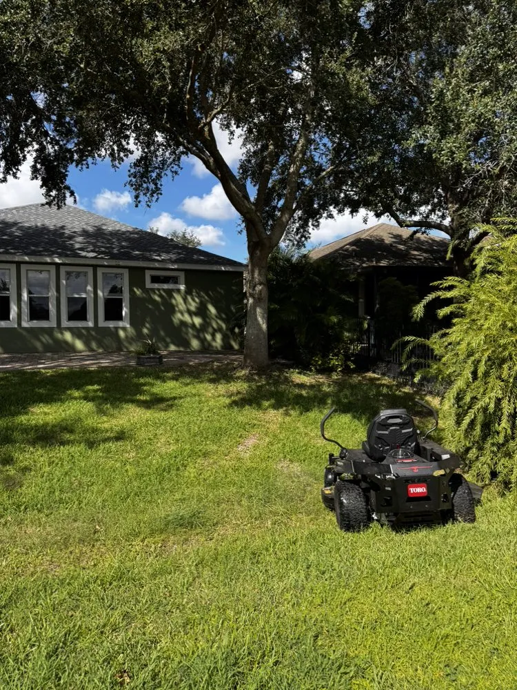 Top-rated residential landscaping in Winter Garden, FL by Titan Green Services