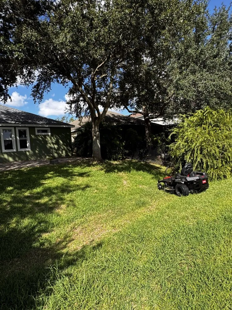 Trusted yard maintenance for residential properties in Winter Garden, FL by Titan Green Services