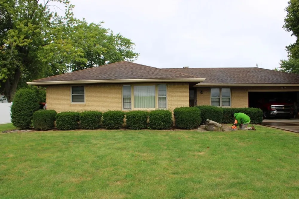 Affordable lawn mowing service in Anderson, IN by Titan Lawn Services