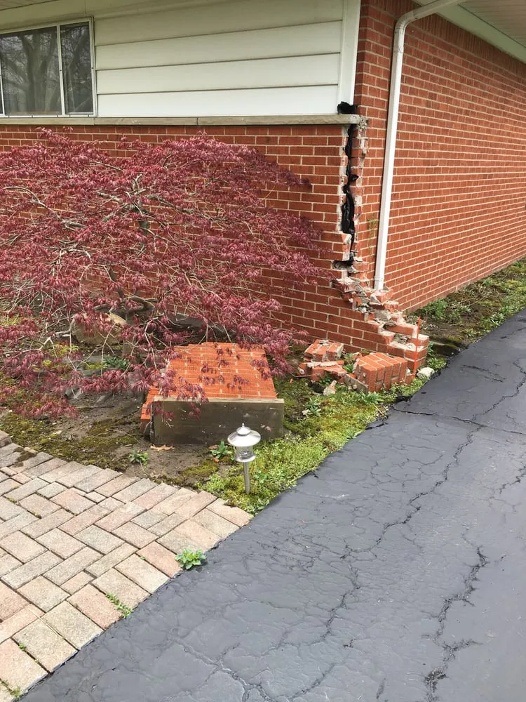 Custom yard cleanup service near you across Farmington Hills, MI - Titan Seasonal Services