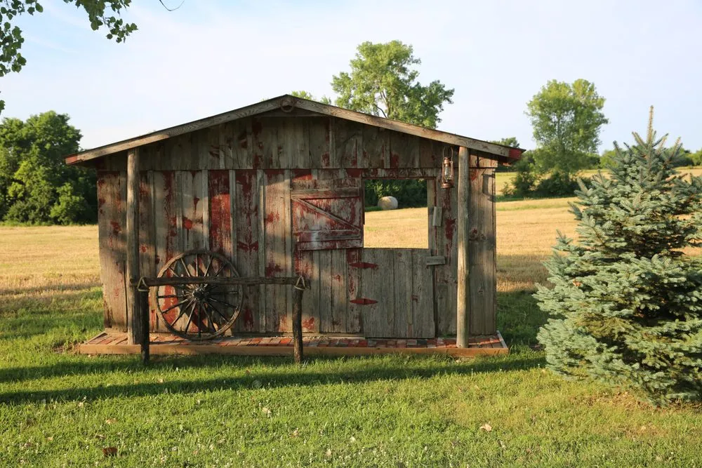 Affordable outdoor landscaping for outdoor upgrades across McLouth, KS - Titan Tiger