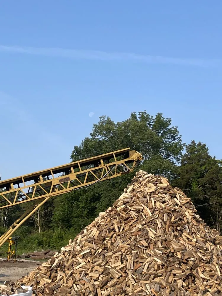 Local yard maintenance experts serving Franklin, TN - Titan Tree & Firewood