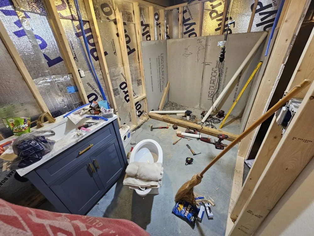 Custom lawn mowing service in jeffersonville, IN by Tita's Handyman