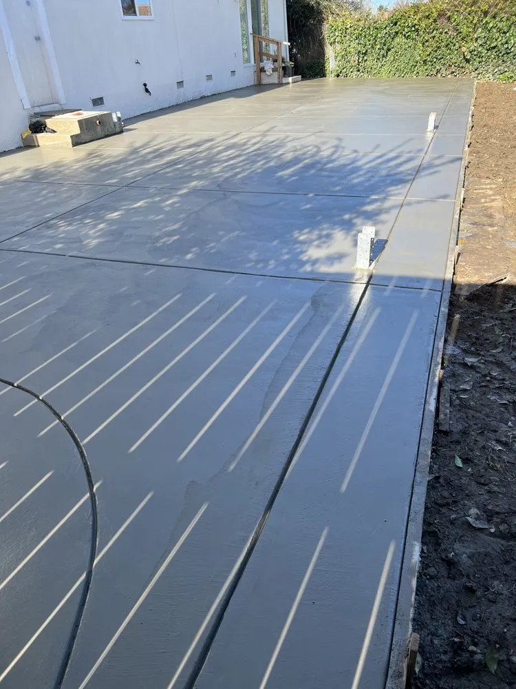 Local lawn mowing service in Brentwood, CA by Tito’s Concrete & Landscape