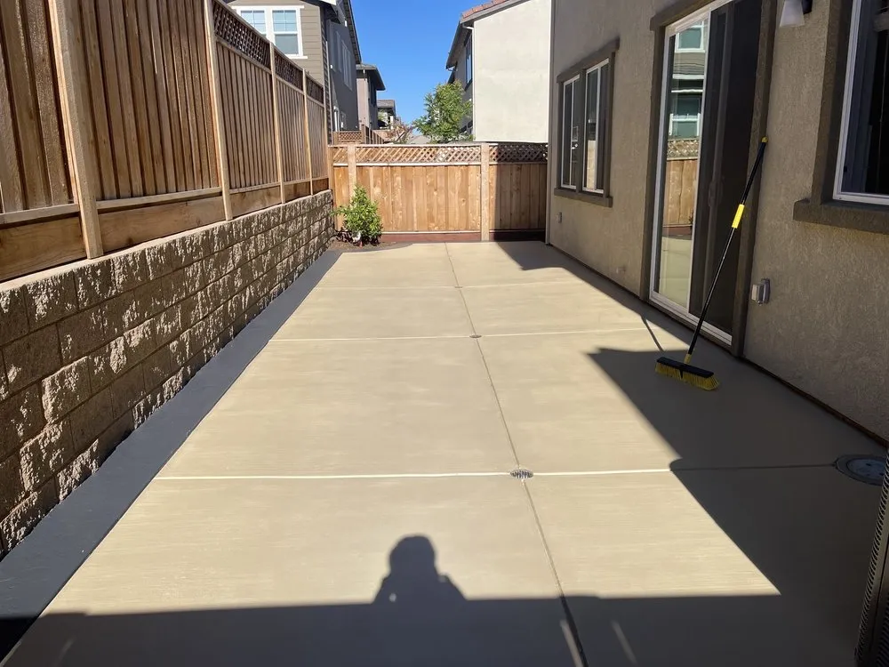 Custom outdoor landscaping in Brentwood, CA - Tito’s Concrete & Landscape