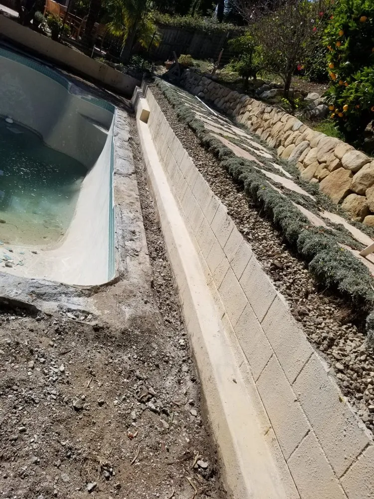 Affordable yard cleanup service experts serving Oxnard, CA - Titos Fencing Demolition and Hauling