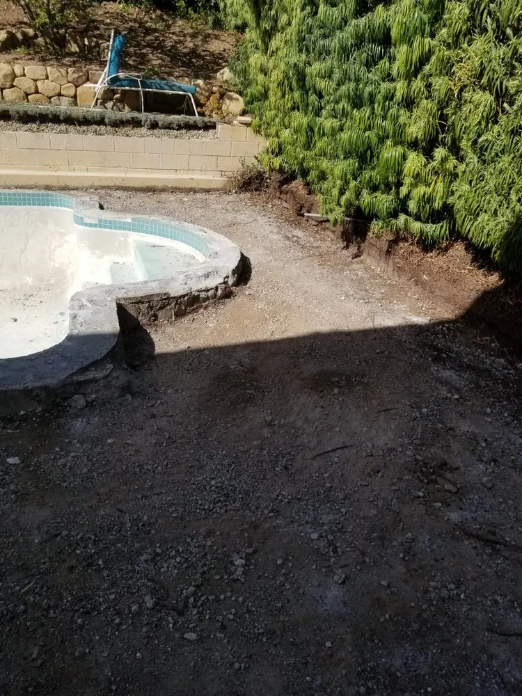 Trusted garden landscaping experts serving Oxnard, CA - Titos Fencing Demolition and Hauling