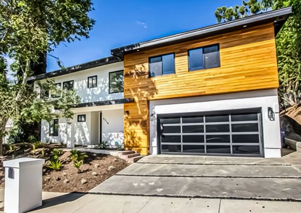 Professional residential landscaping in Calabasas, CA - TItus Construction