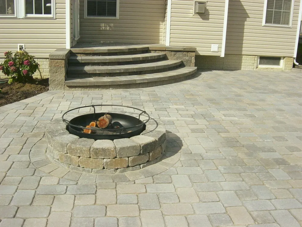 Professional residential landscaping in Euclid, OH - TJ Farinacci Landscaping