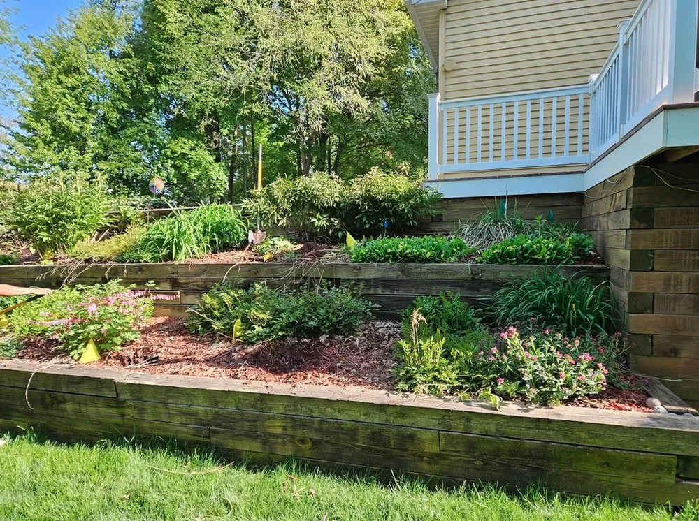 Custom lawn mowing service in Fennville, MI - T&J Hardscapes