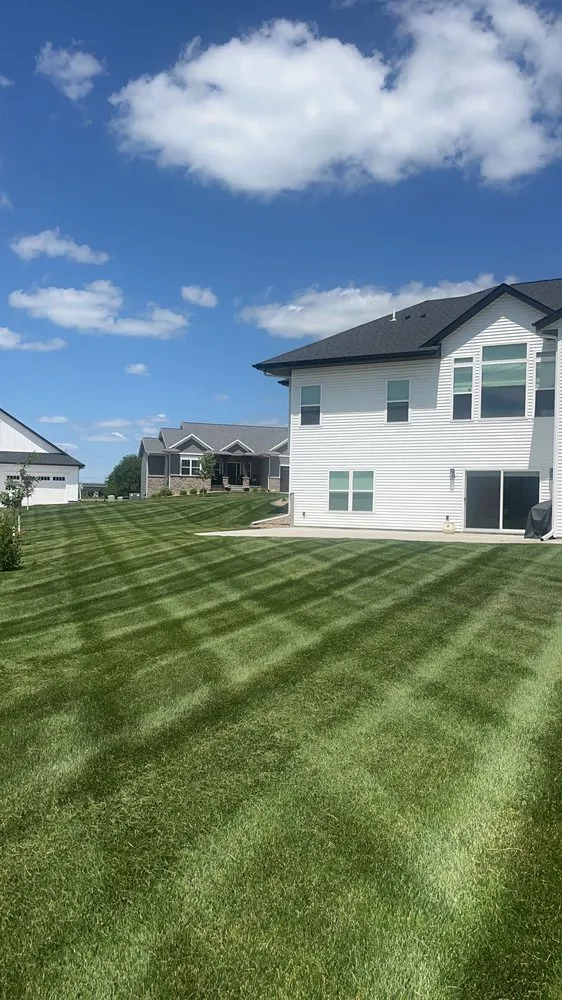 Custom lawn care service in Marion, IA - TJ Lawn & Landscaping