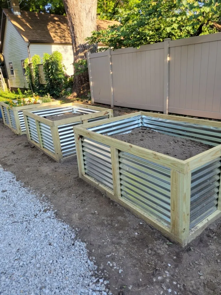 Professional lawn mowing service in Lacon, IL - TJ Lawncare & Snow Removal