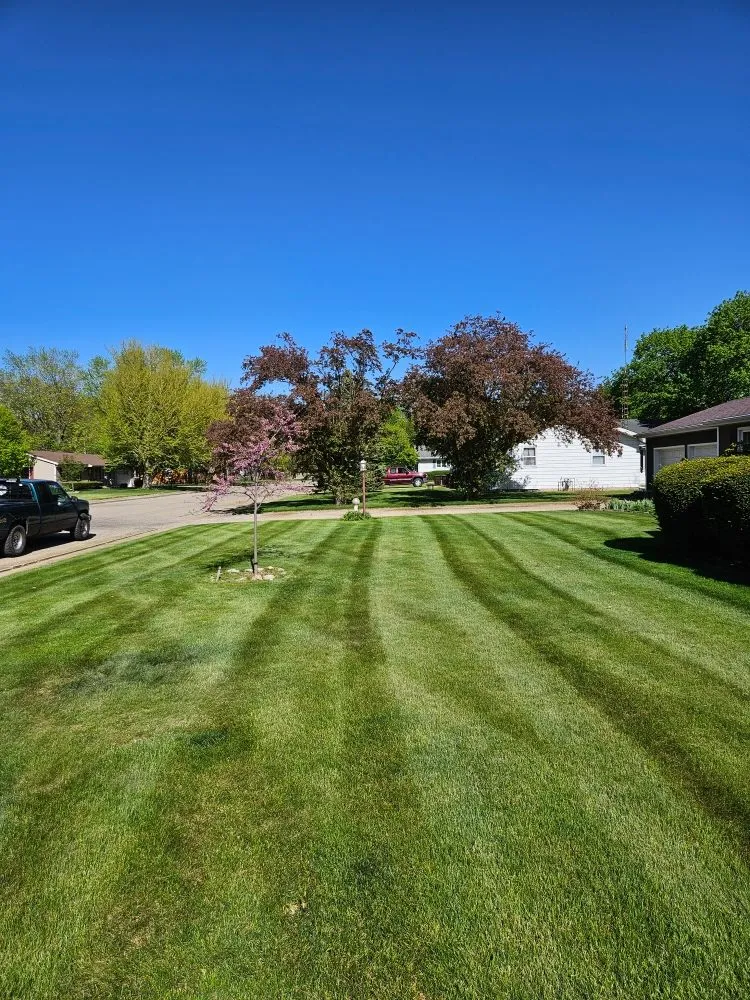 Reliable garden landscaping in Lacon, IL - TJ Lawncare & Snow Removal