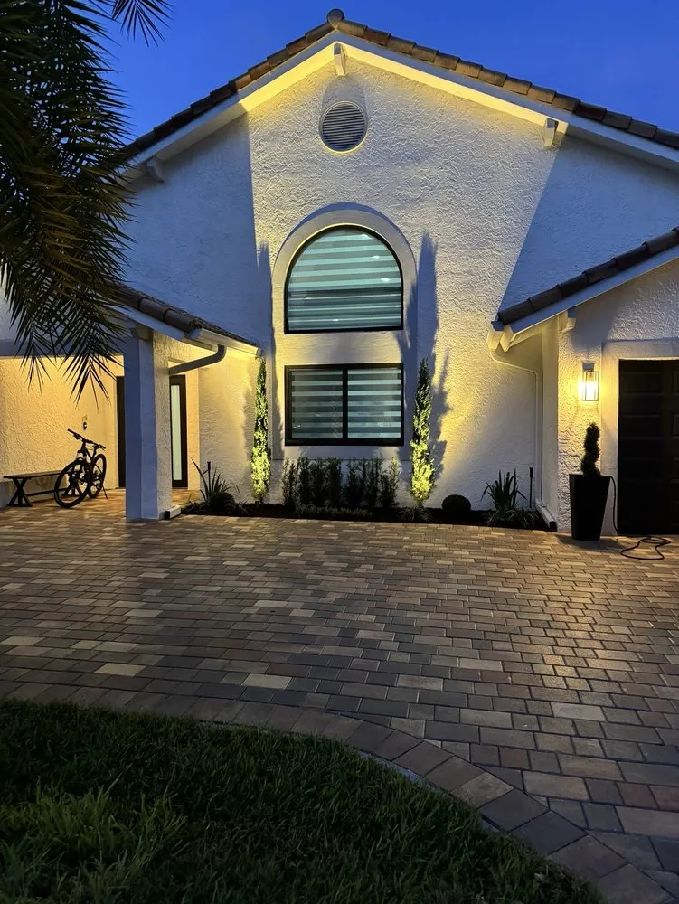 Custom outdoor landscaping in Davie, FL by Tjc Landscapes and More