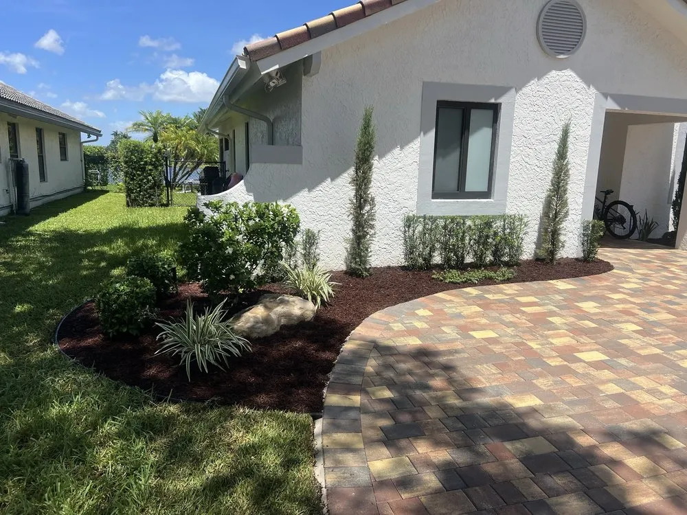 Custom yard maintenance in Davie, FL - Tjc Landscapes and More