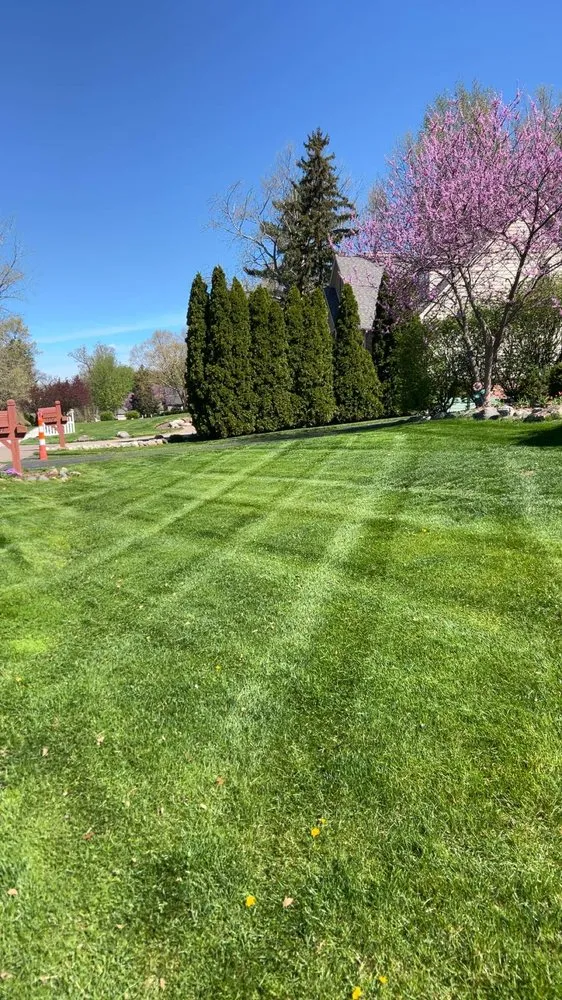 Affordable yard maintenance experts serving Howell, MI - TJH Outdoor
