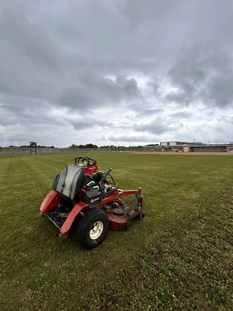 Affordable yard cleanup service in Howell, MI - TJH Outdoor