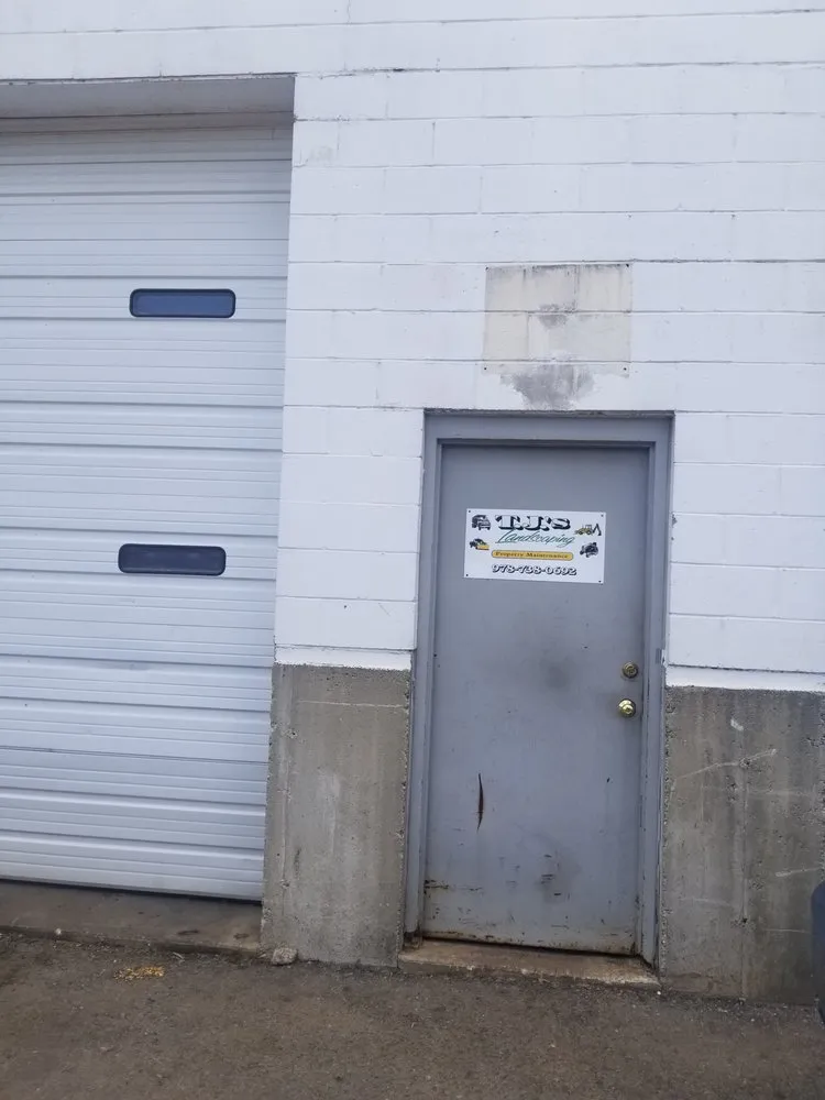 Custom lawn mowing service experts serving Methuen, MA - TJ's Landscaping & Property Maintenance