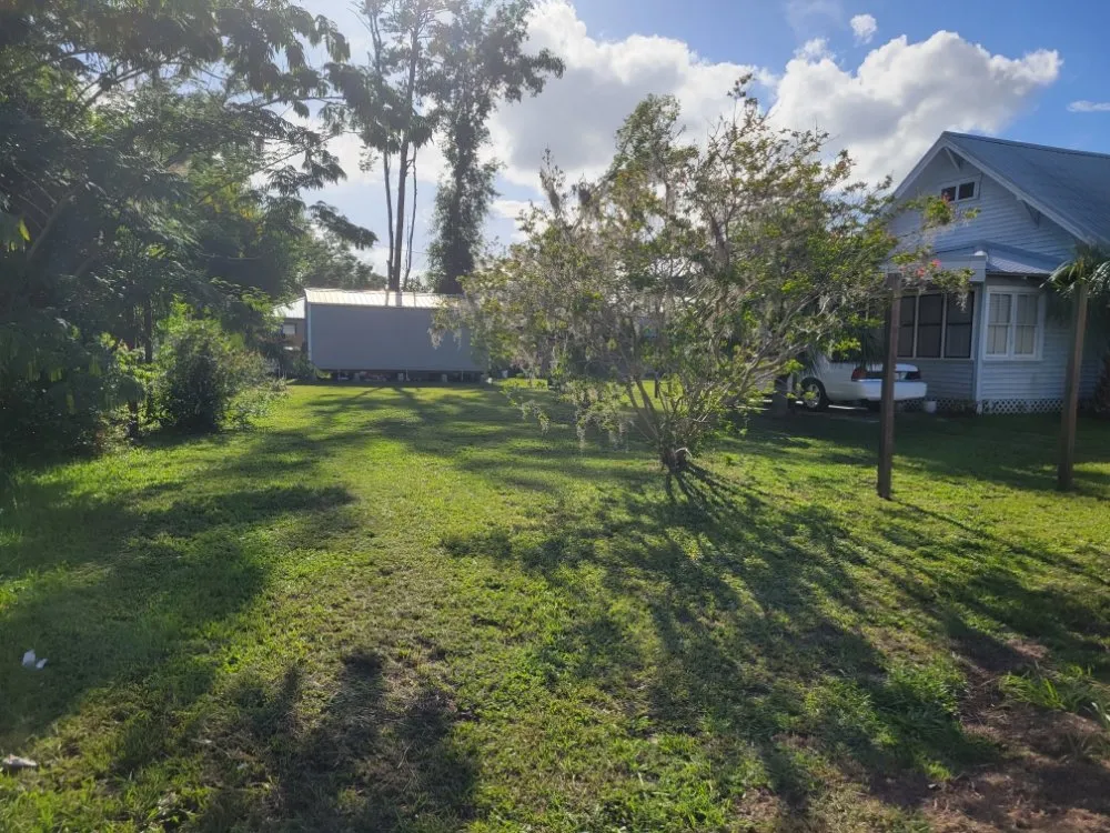 Affordable garden landscaping in Perry, FL by TJ'S Lawn Works & More