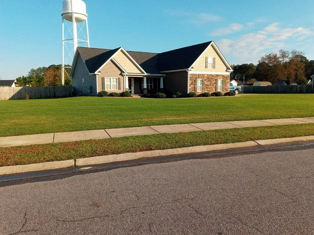 Custom garden landscaping experts serving Washington, NC - Tj's Lawncare