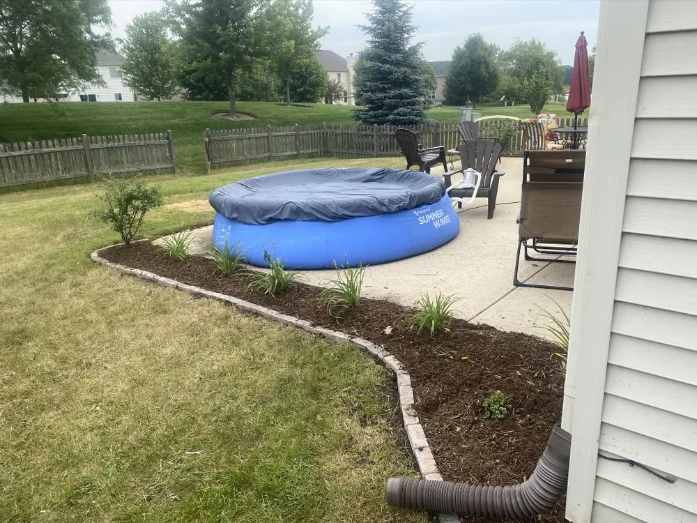 Affordable garden landscaping in Pingree Grove, IL by TJW Landscaping