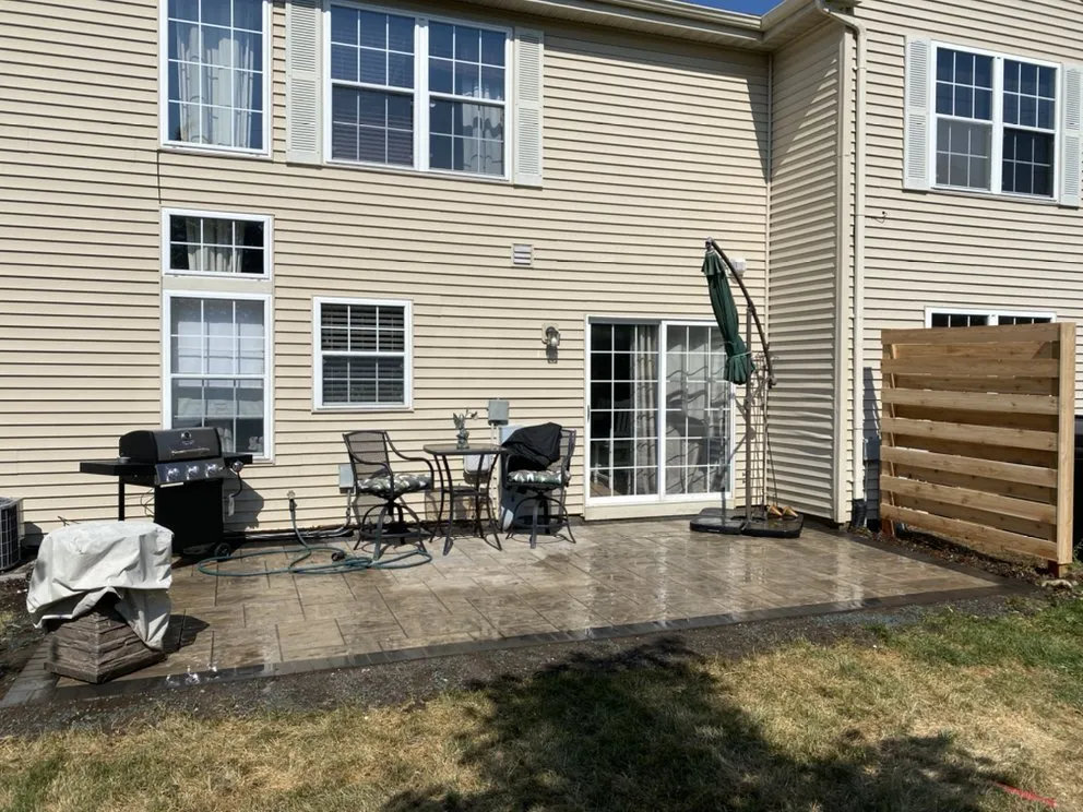 Trusted outdoor landscaping for homes in Pingree Grove, IL by TJW Landscaping