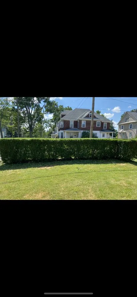 Local yard maintenance for beautiful yards in Syracuse, NY by Tk Landscapes