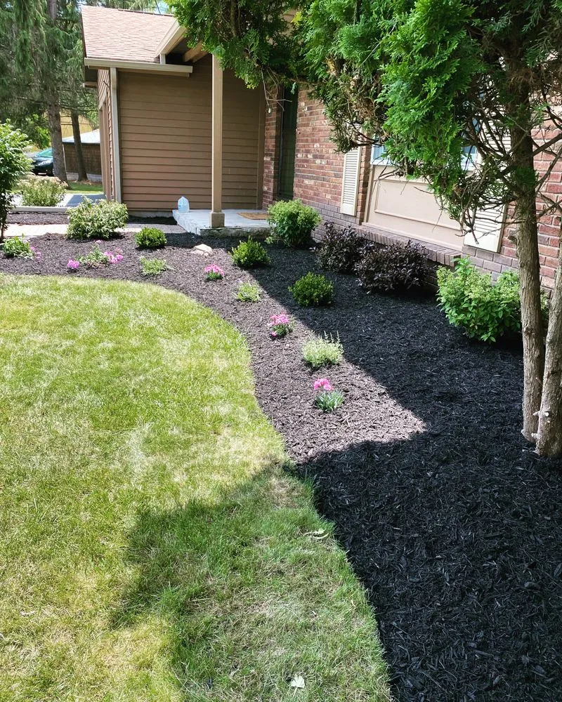 Top-rated yard cleanup service in Syracuse, NY by Tk Landscapes