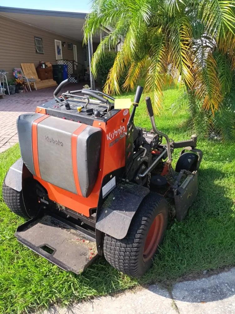 Top-rated residential landscaping for year-round maintenance in Bartow, FL by T&K Lawns