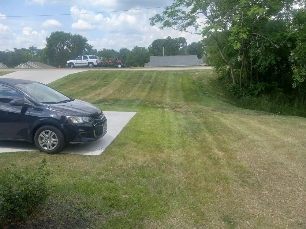 Local residential landscaping in Cornersville, TN by TKRacing