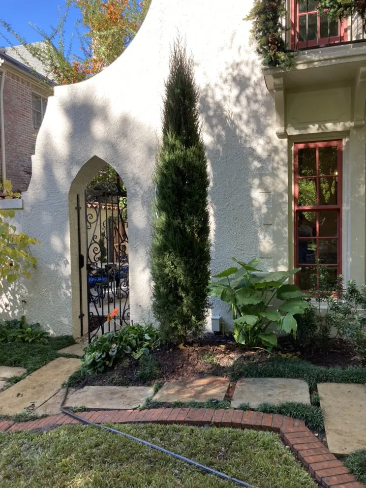 Affordable lawn mowing service in Oklahoma City, OK by TL Lawn Care & Landscaping