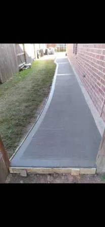 Professional yard cleanup service with custom design in Oklahoma City, OK by TL Lawn Care & Landscaping