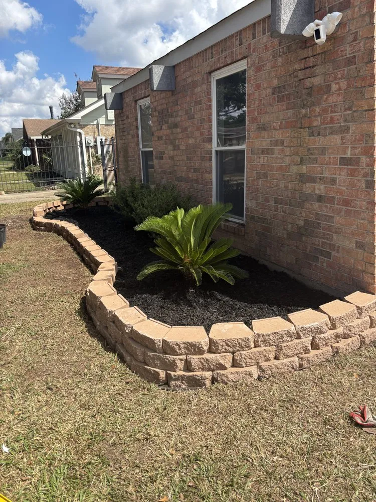 Professional outdoor landscaping experts serving New Orleans, LA - T&L Lawn Care Services