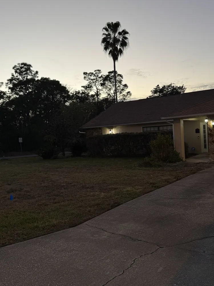 Reliable yard maintenance for homes in Brooksville, FL by TLB Landscaping & Maintenance