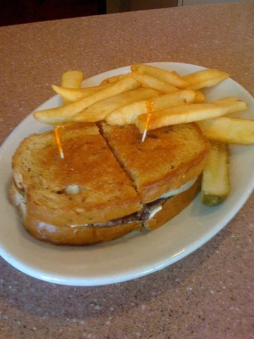 Affordable yard maintenance experts serving Gambrills, MD - TLC