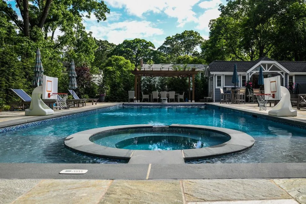 Custom yard cleanup service in Glen Rock, NJ - TLC Landscaping