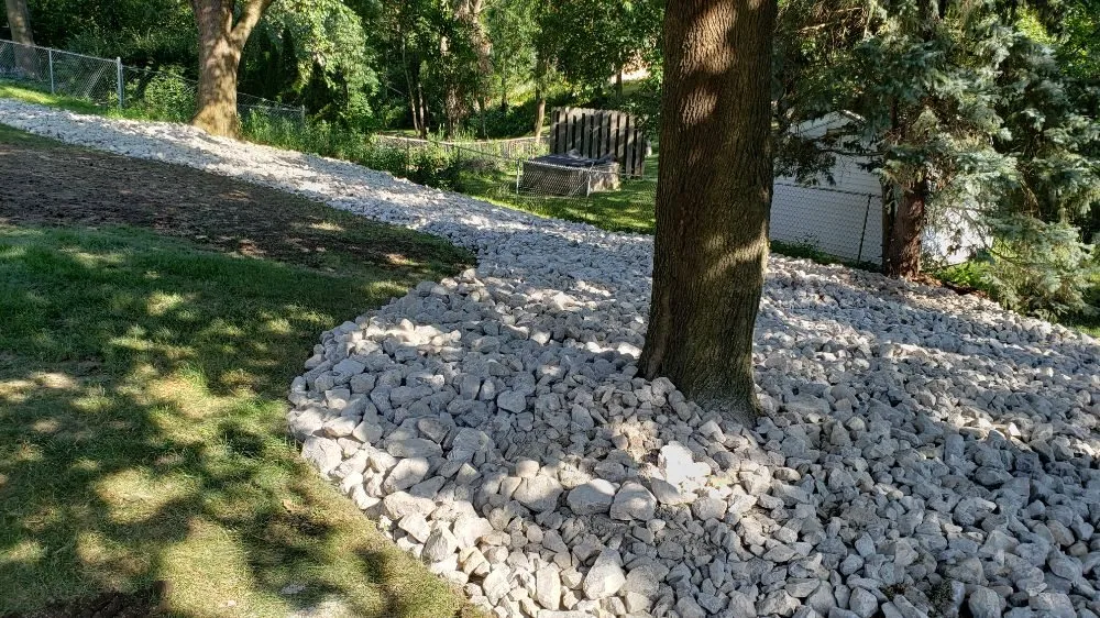 Custom garden landscaping in Muscatine, IA - TLC Maintenance