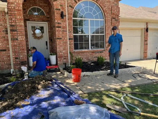 TLC The Landscape Company, LLC Logo