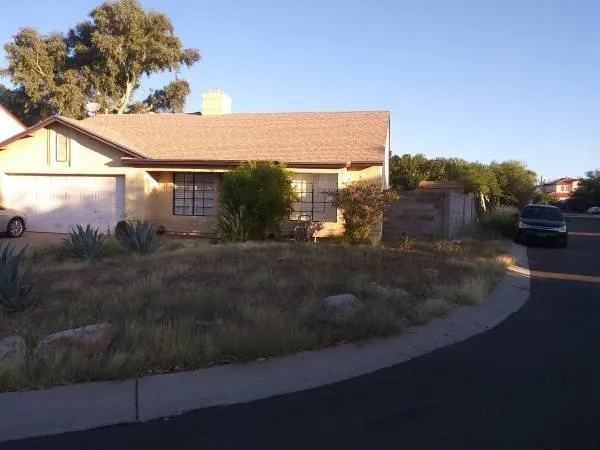 Expert lawn mowing service experts serving Tucson, AZ - TLC Tucson Landscape Construction